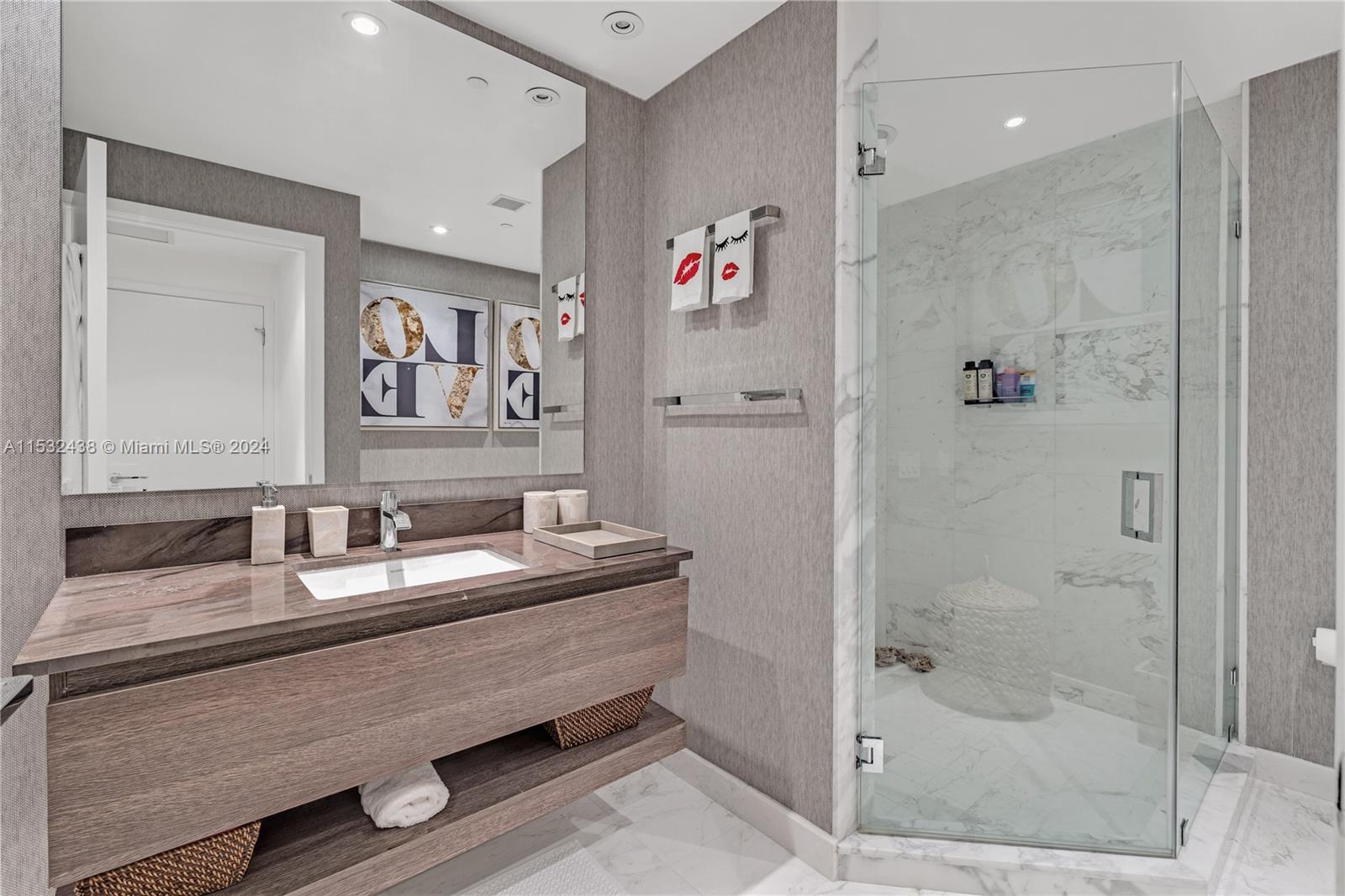 OCEANA KEY BISCAYNE CONDO - Residential