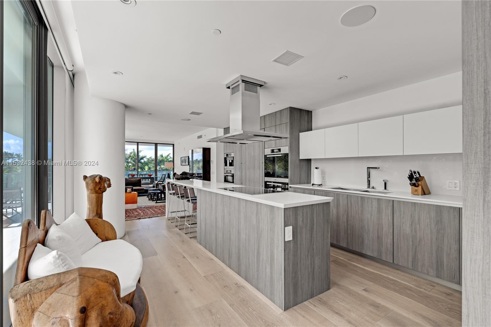 OCEANA KEY BISCAYNE CONDO - Residential