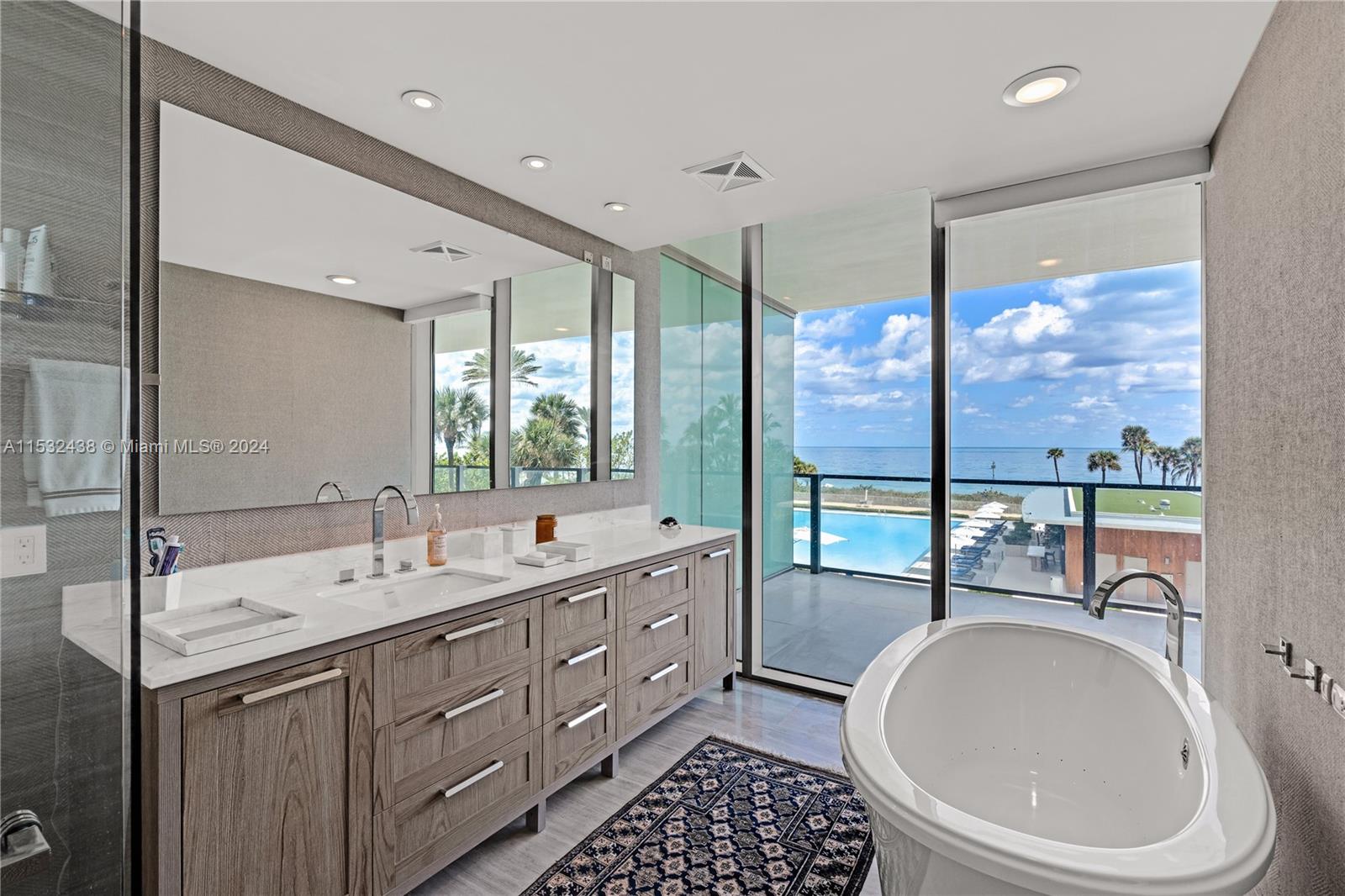 OCEANA KEY BISCAYNE CONDO - Residential