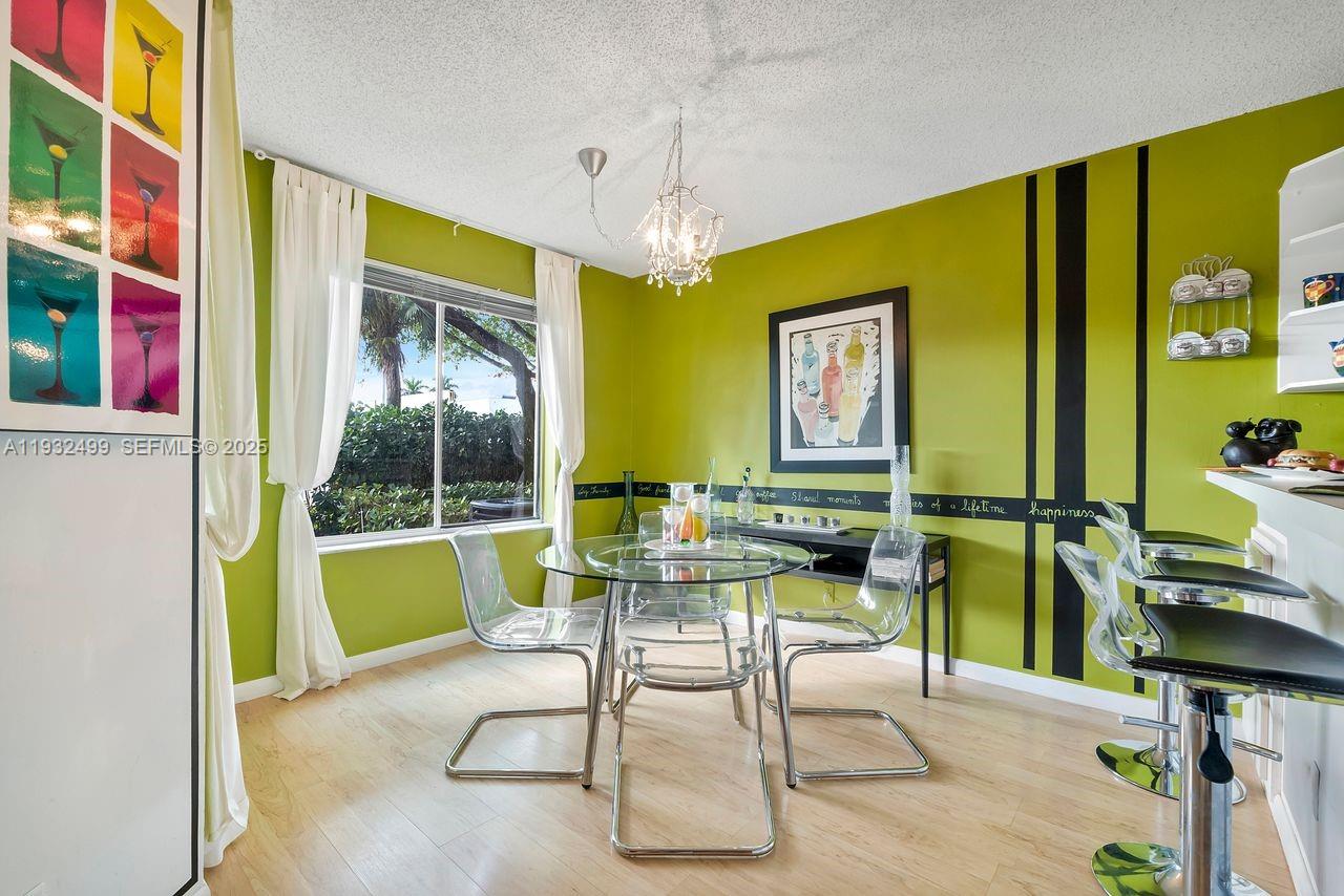 929 Coral Club Dr 929