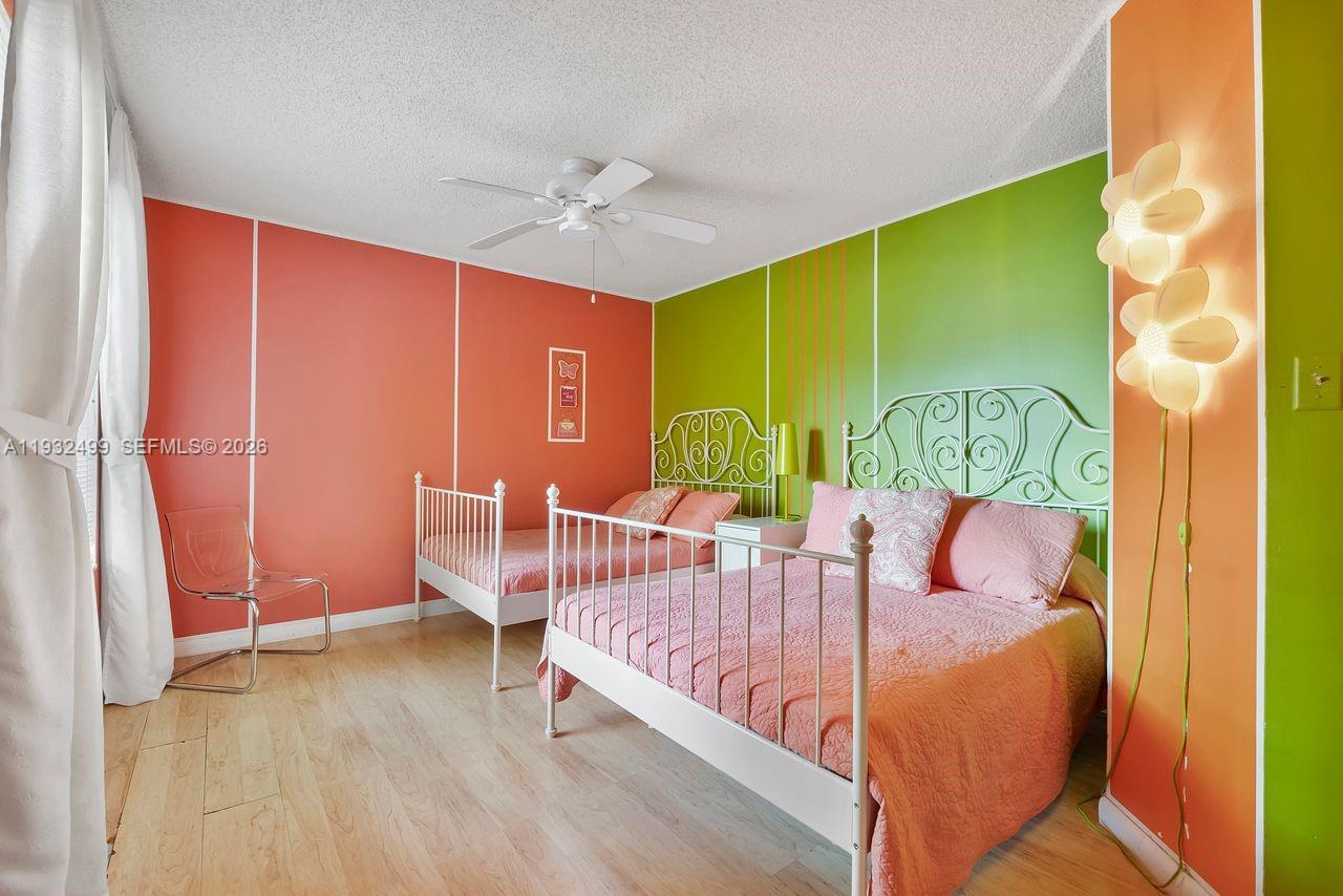 NAPOLI GARDENS - Residential