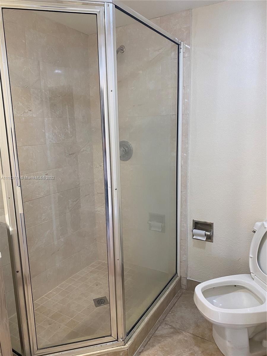 VERSAILLES GARDENS CONDO - Residential Lease