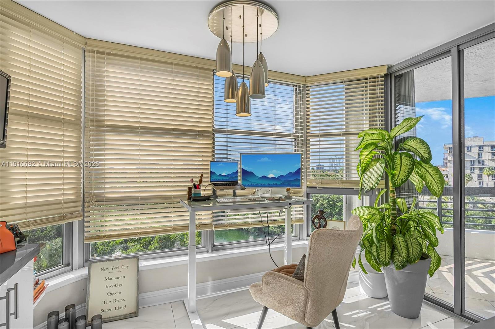 MYSTIC POINTE TOWER 400 C - Residential