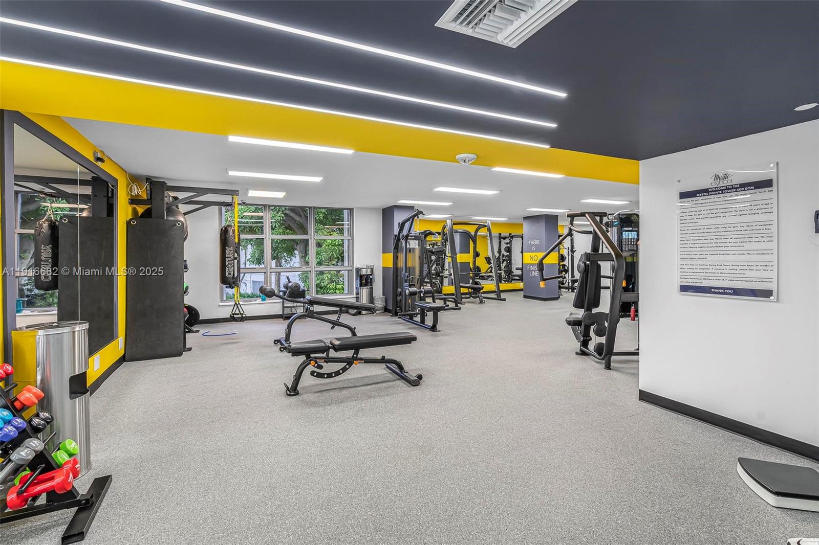 MYSTIC POINTE TOWER 400 C - Residential