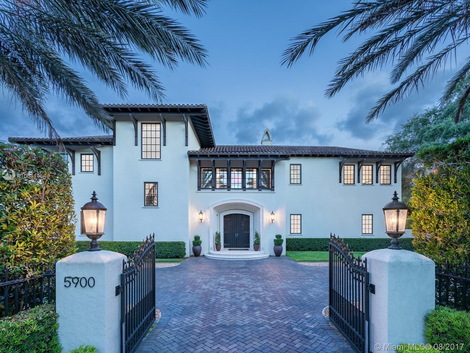 TOWN & RANCH ESTS - Residential