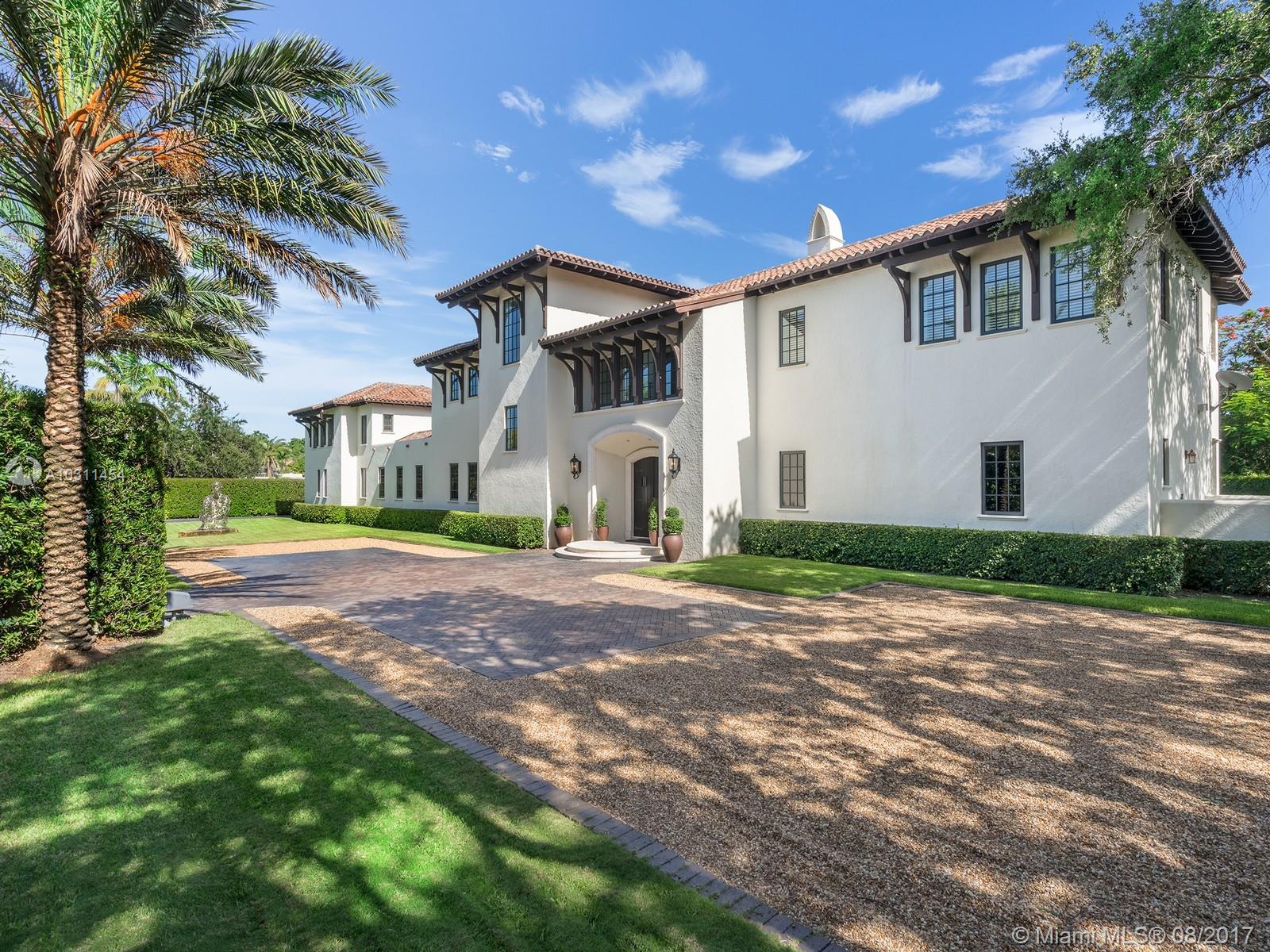 TOWN & RANCH ESTS - Residential