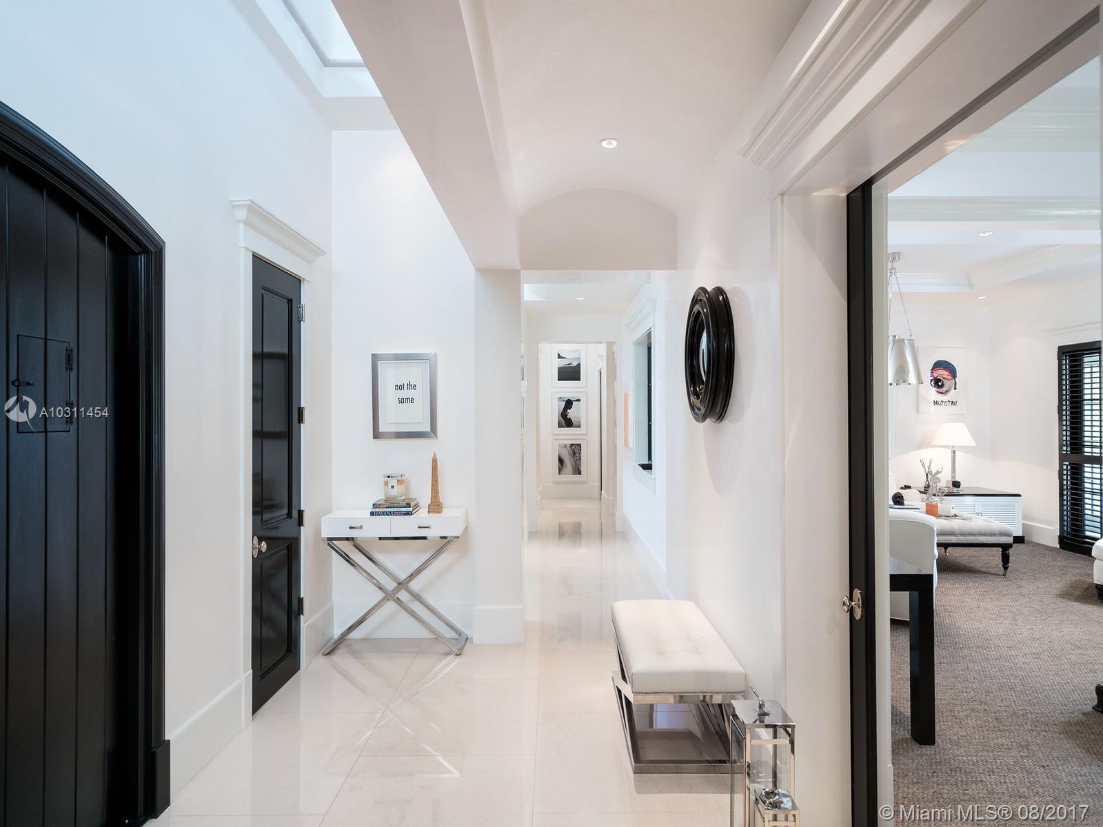 TOWN & RANCH ESTS - Residential