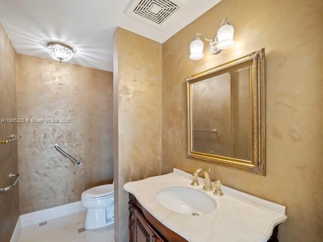 THE EXECUTIVE RESIDENCES - Residential Lease