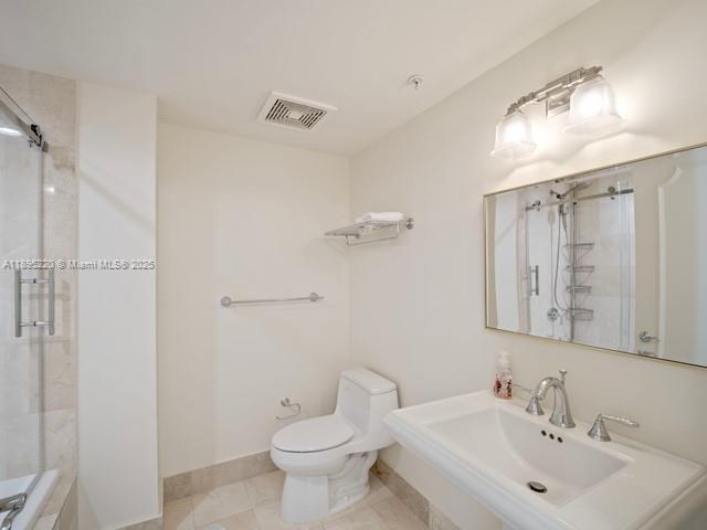 THE EXECUTIVE RESIDENCES - Residential Lease