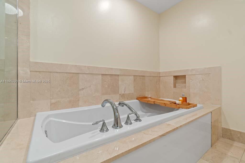 THE EXECUTIVE RESIDENCES - Residential Lease