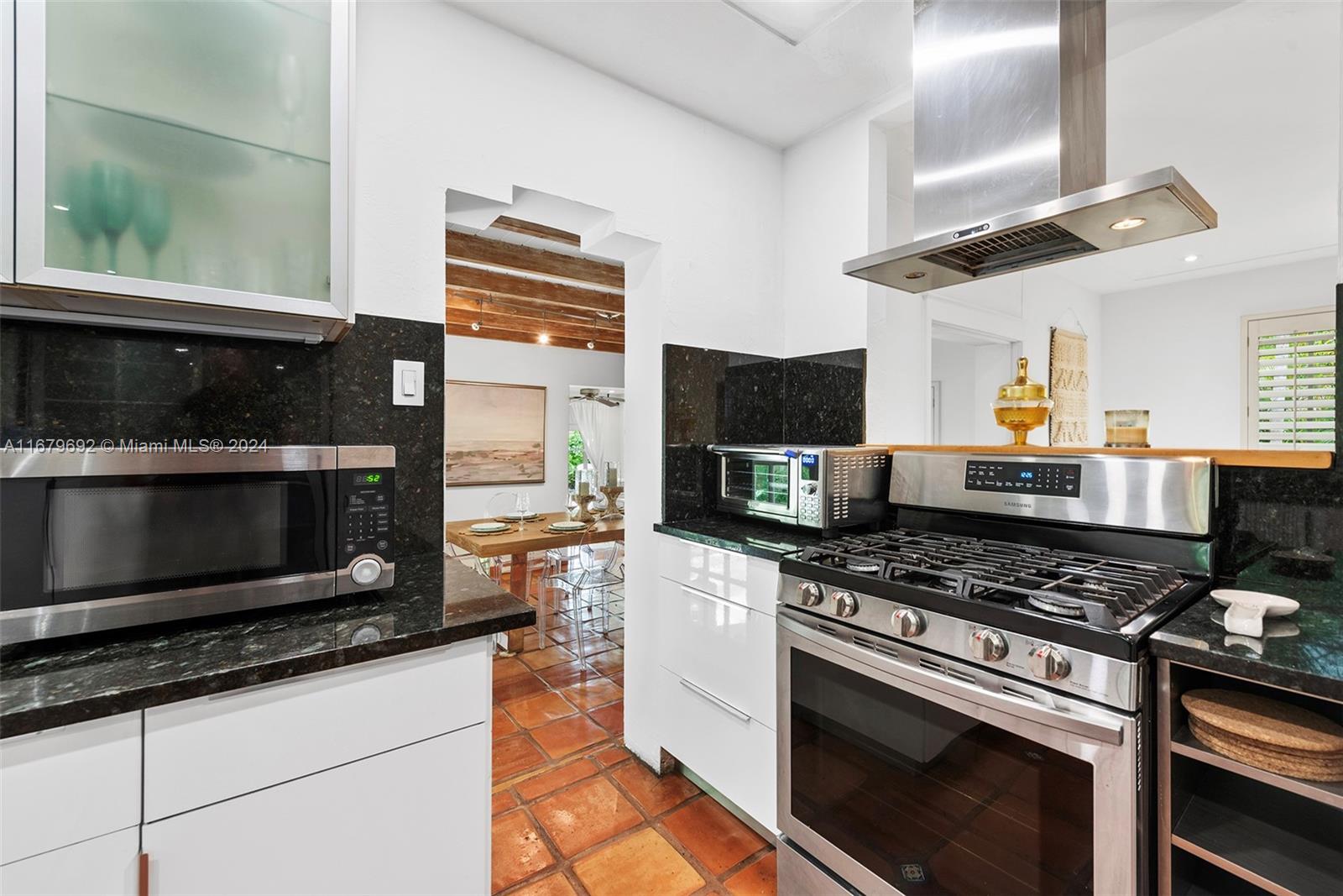 OCEAN VIEW HEIGHTS - Residential