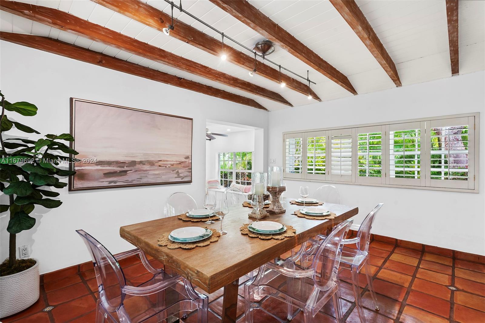 OCEAN VIEW HEIGHTS - Residential