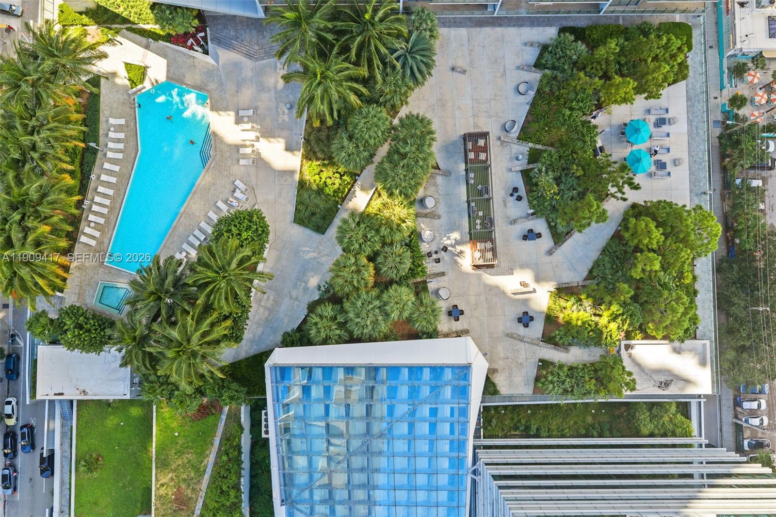 RISE CONDO - Residential