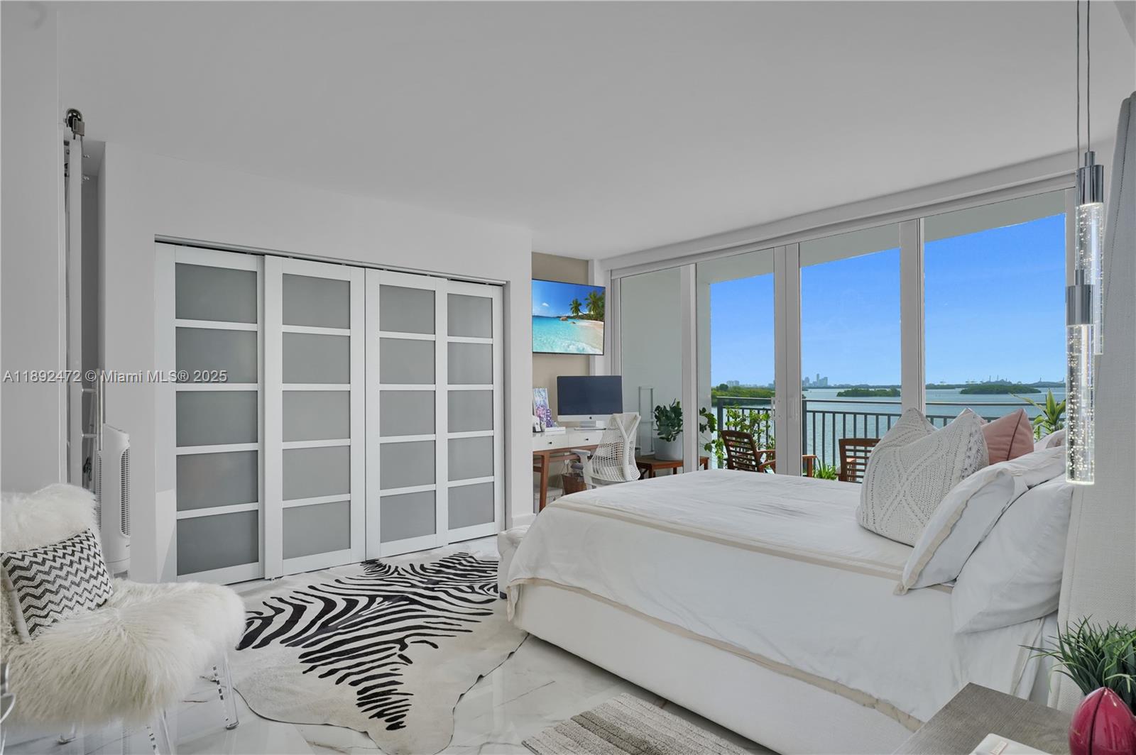 PALM BAY CONDOMINIUM - Residential