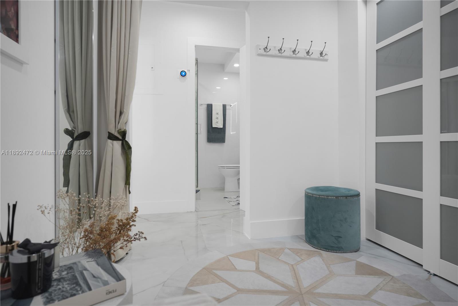 PALM BAY CONDOMINIUM - Residential