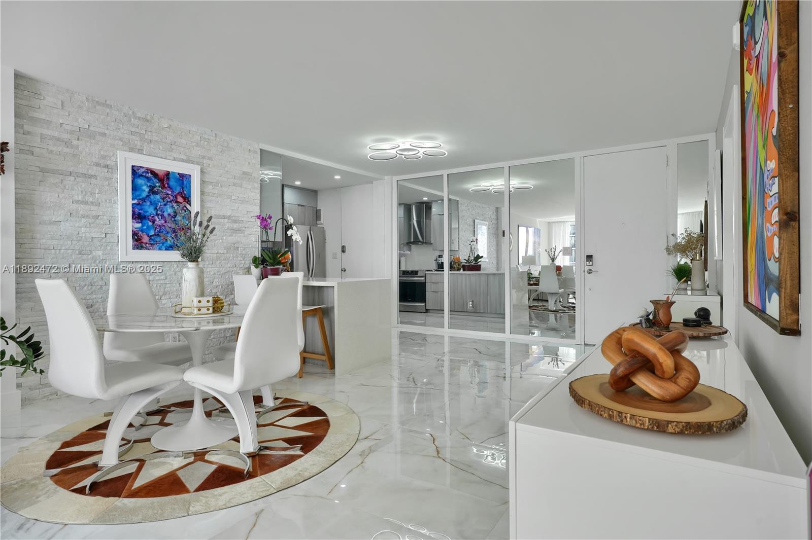 PALM BAY CONDOMINIUM - Residential