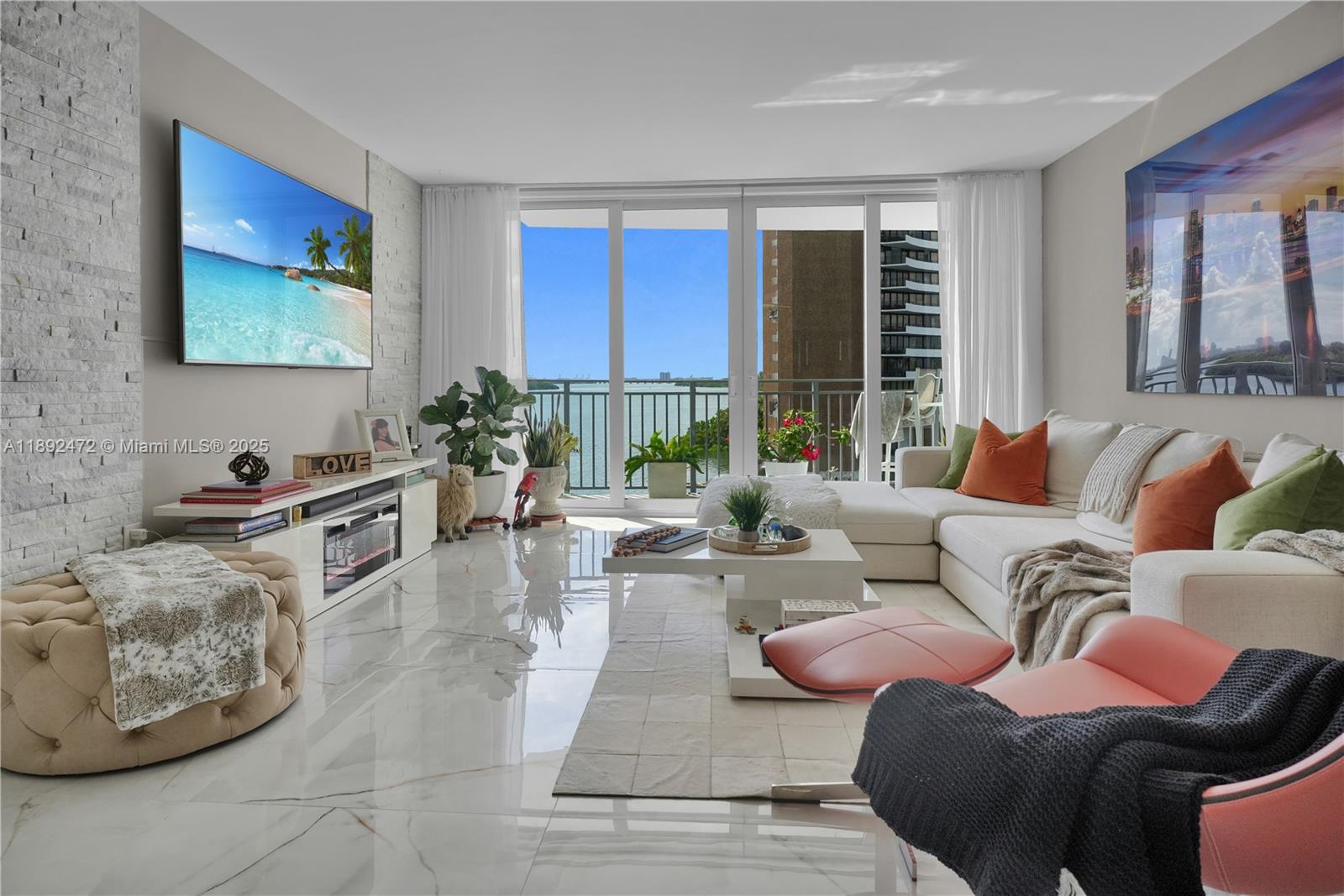 PALM BAY CONDOMINIUM - Residential