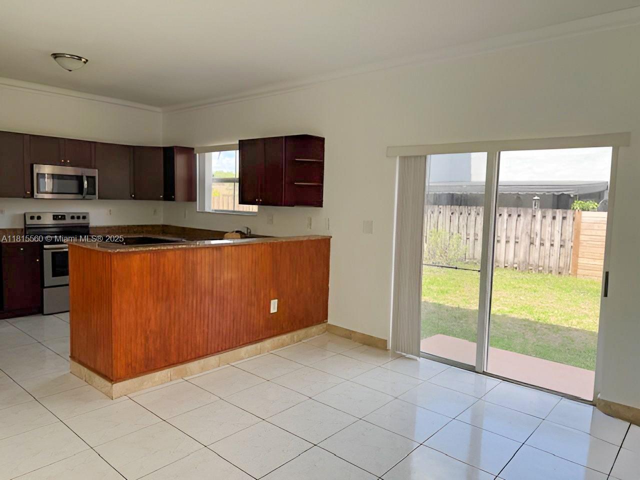 DON ELIAS ESTATES - Residential