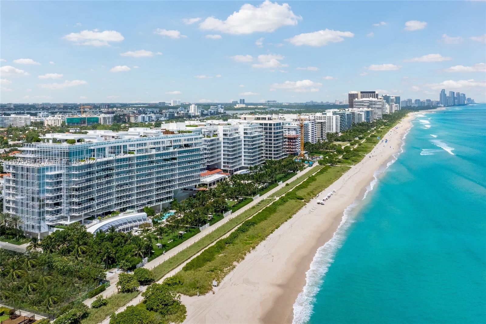 SURF CLUB CONDO - Residential