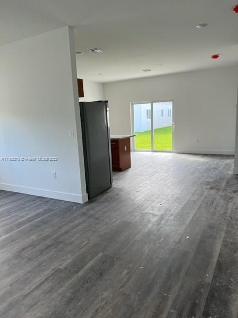 EMERALD ESTATES - Residential