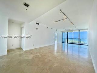 601 NE 36th St 3110
