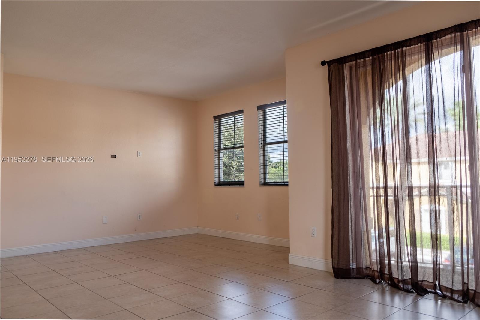 8906 W Flagler St 222