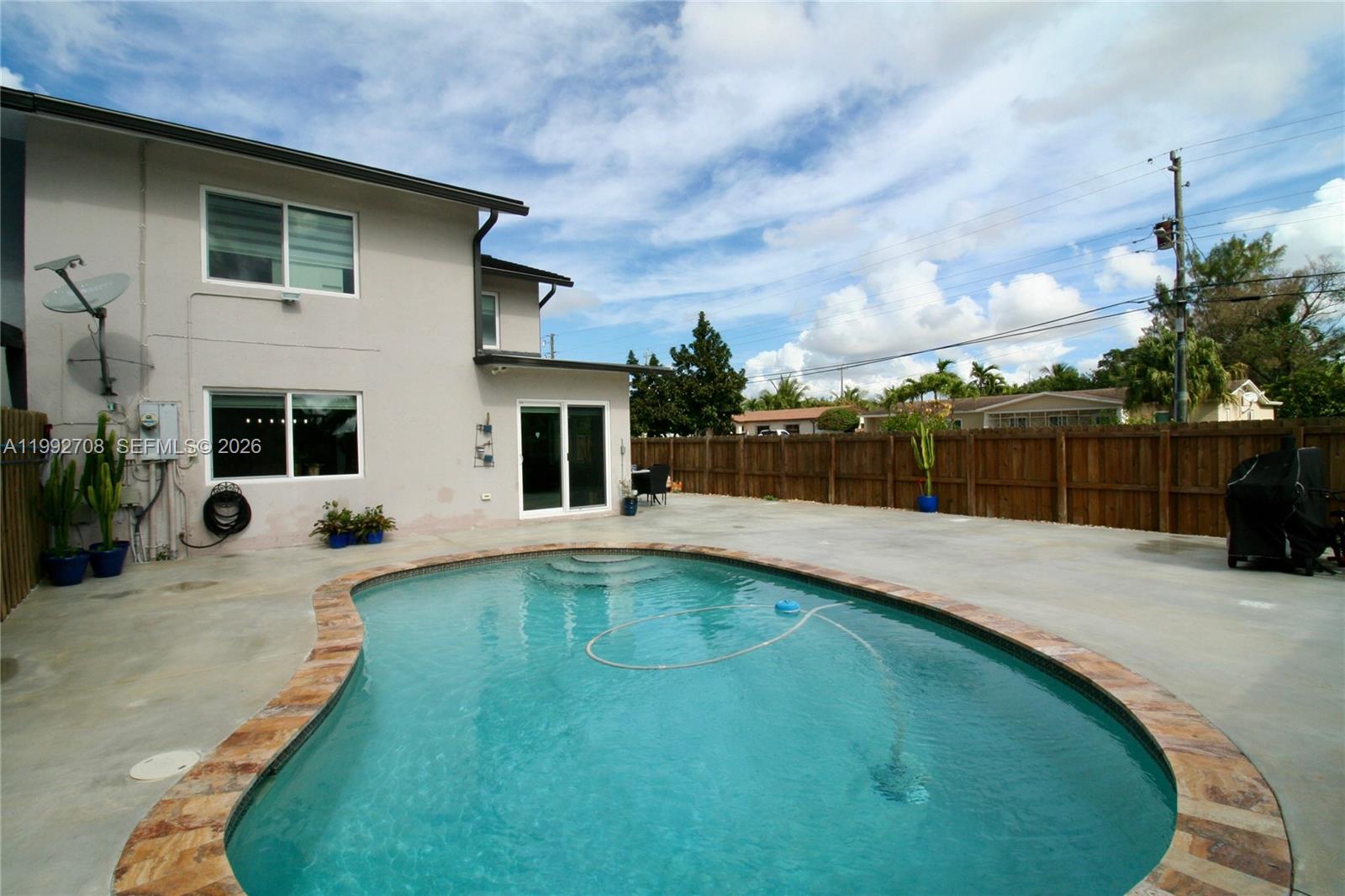 9414-16 SW 8 TERR CONDO - Residential