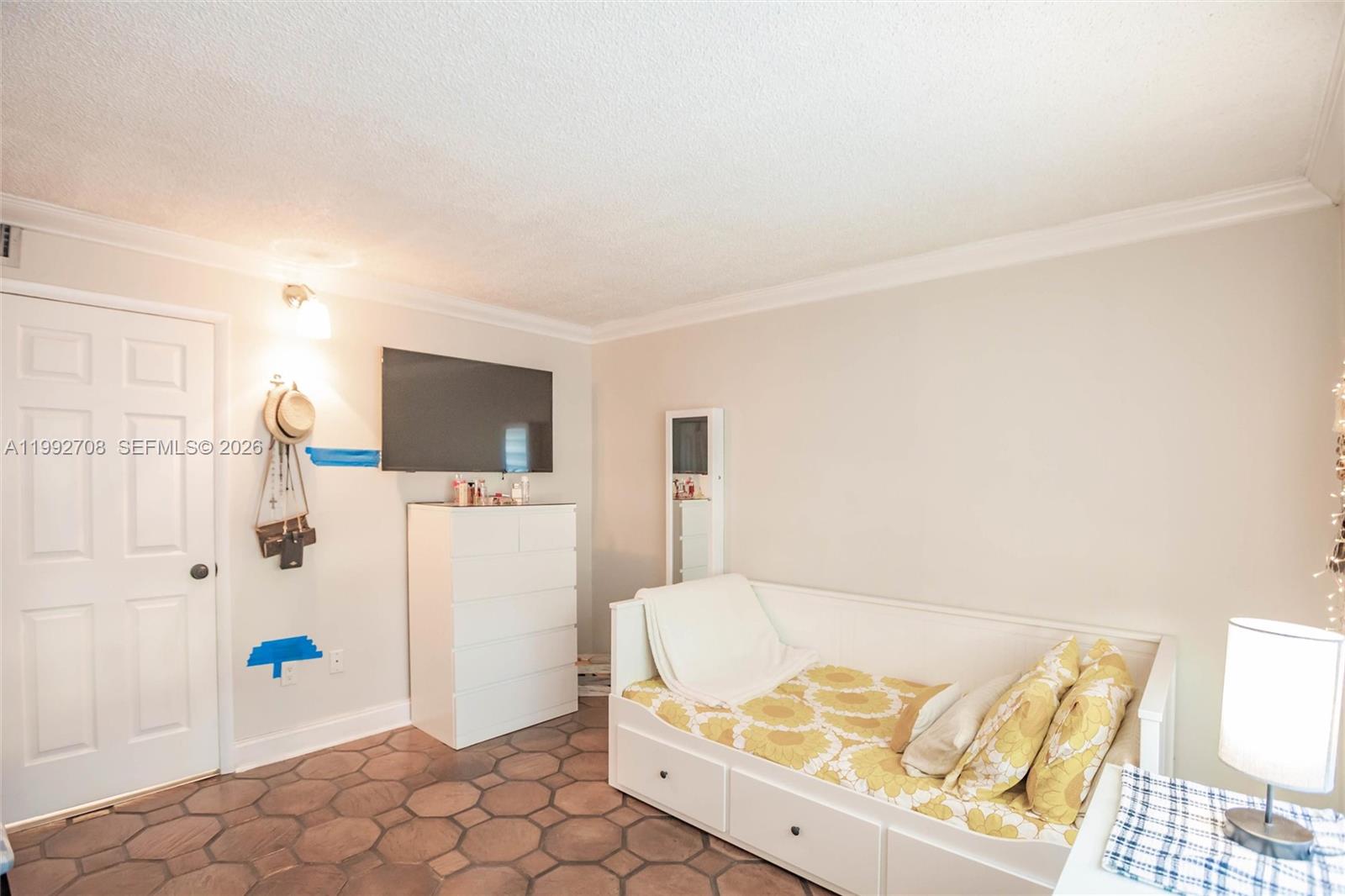 9414-16 SW 8 TERR CONDO - Residential