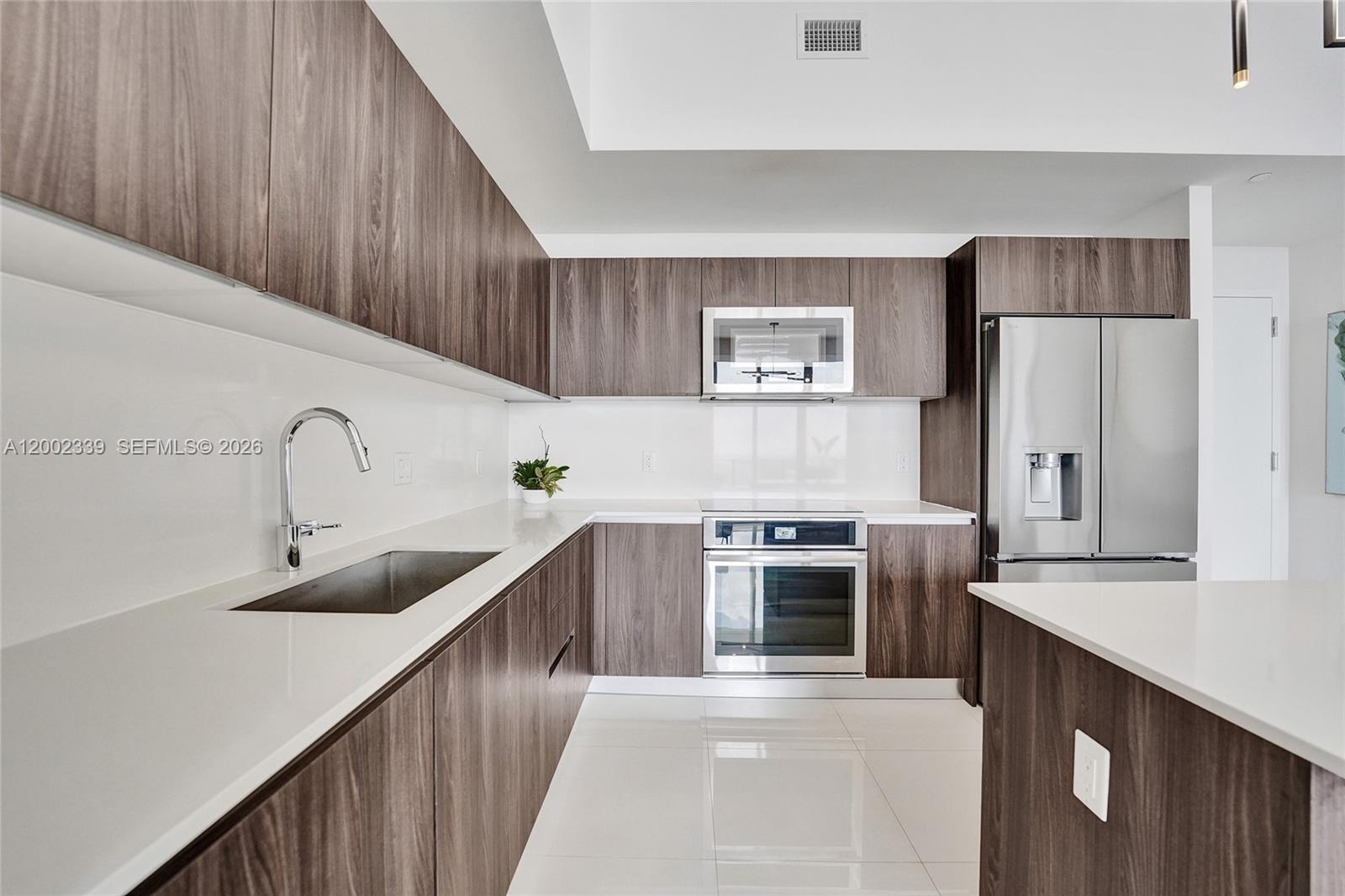 2960 NE 207th St 1205