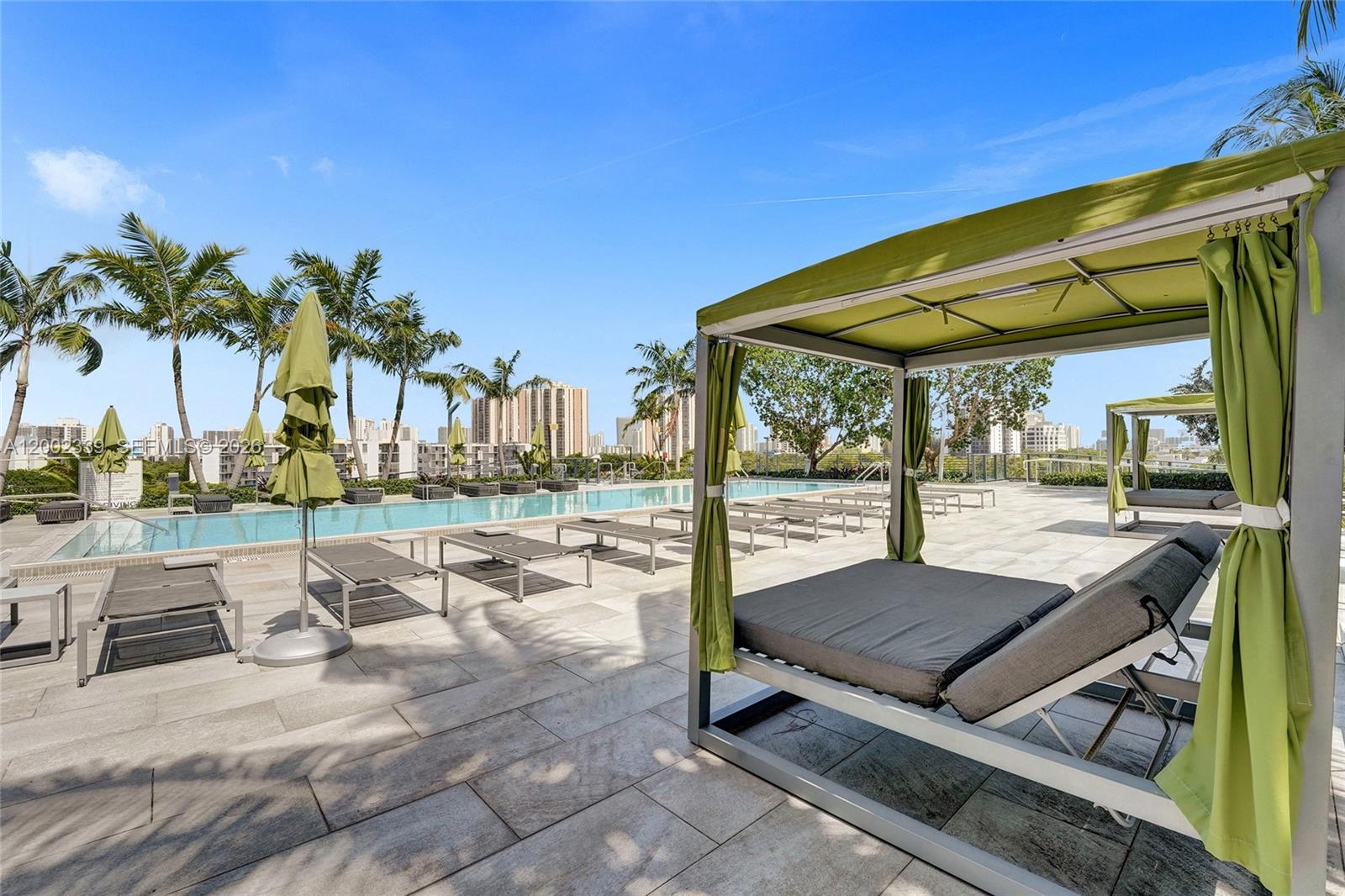 AVENTURA PARKSQUARE RESID - Residential