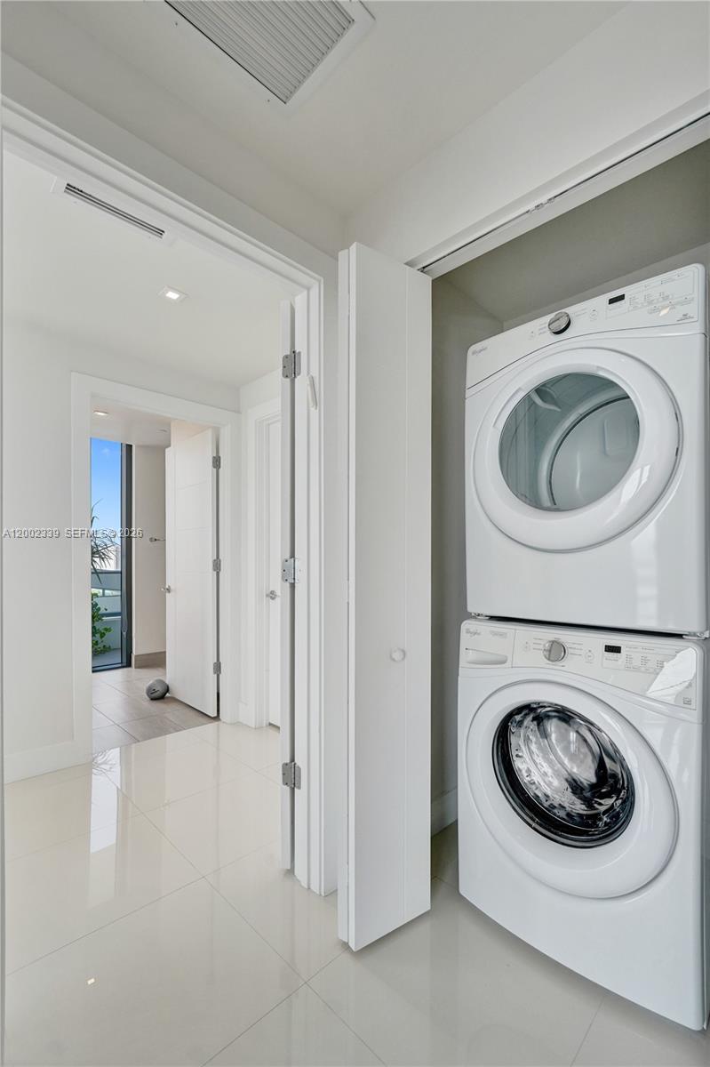 AVENTURA PARKSQUARE RESID - Residential