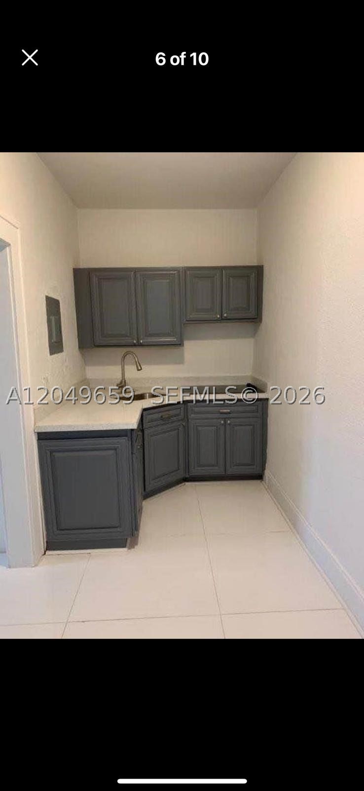 126 Mendoza Ave 1