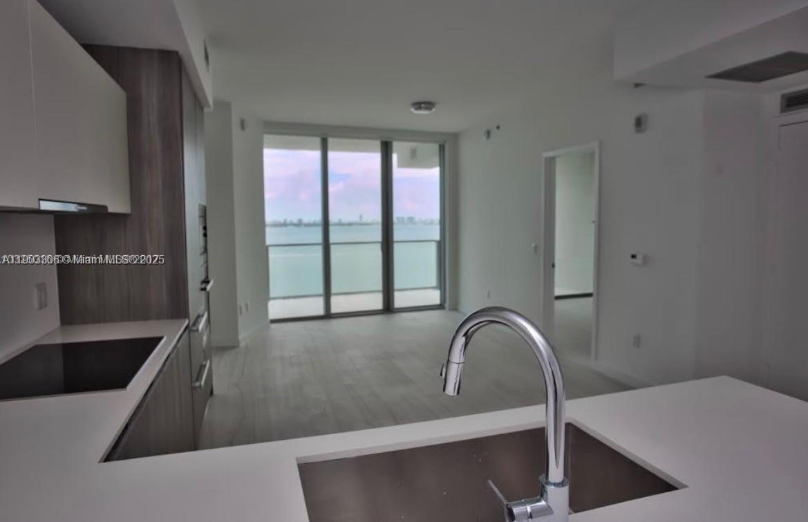 Biscayne Beach Condo - Residential Lease