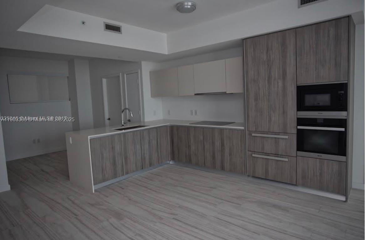 Biscayne Beach Condo - Residential Lease