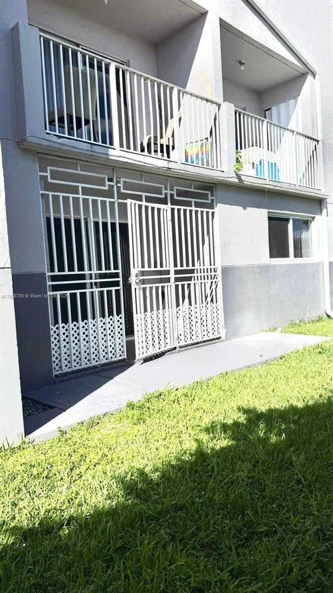TERRAZAS DEL SOL CONDO - Residential
