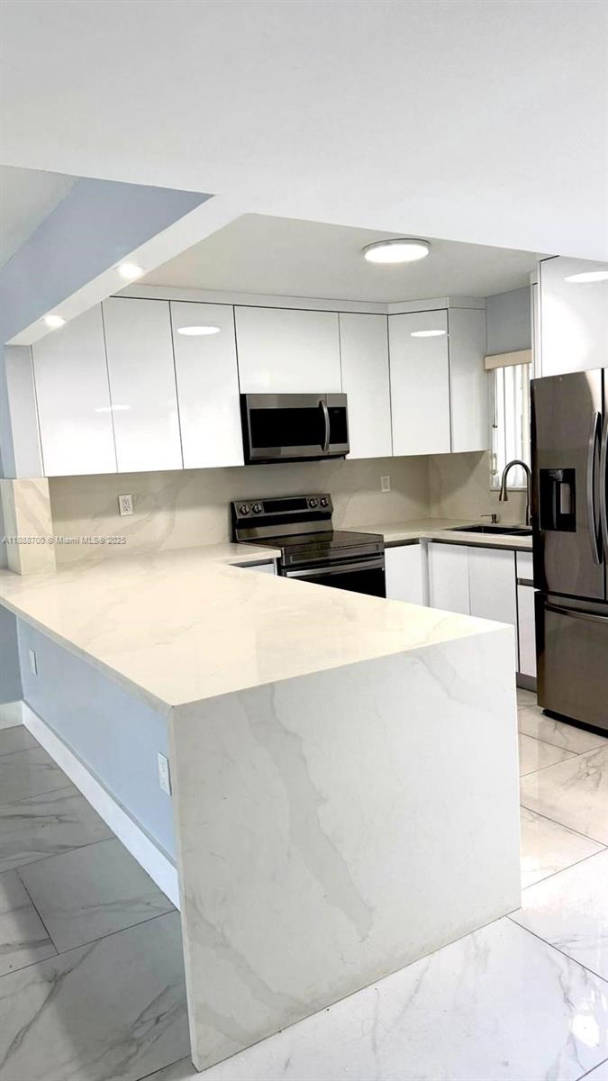 TERRAZAS DEL SOL CONDO - Residential