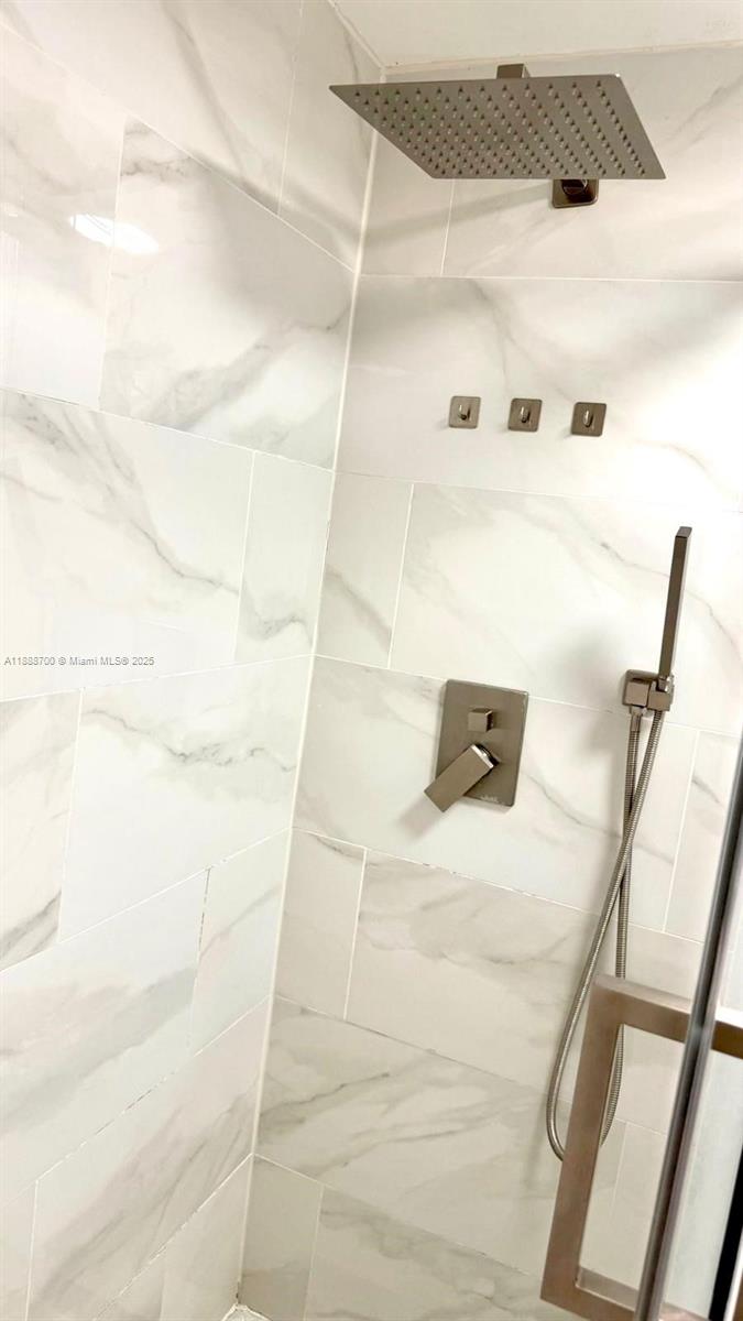 TERRAZAS DEL SOL CONDO - Residential
