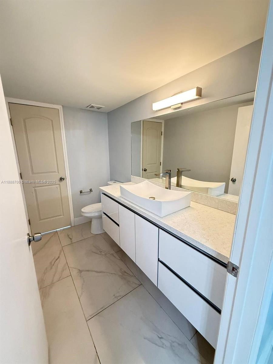 TERRAZAS DEL SOL CONDO - Residential
