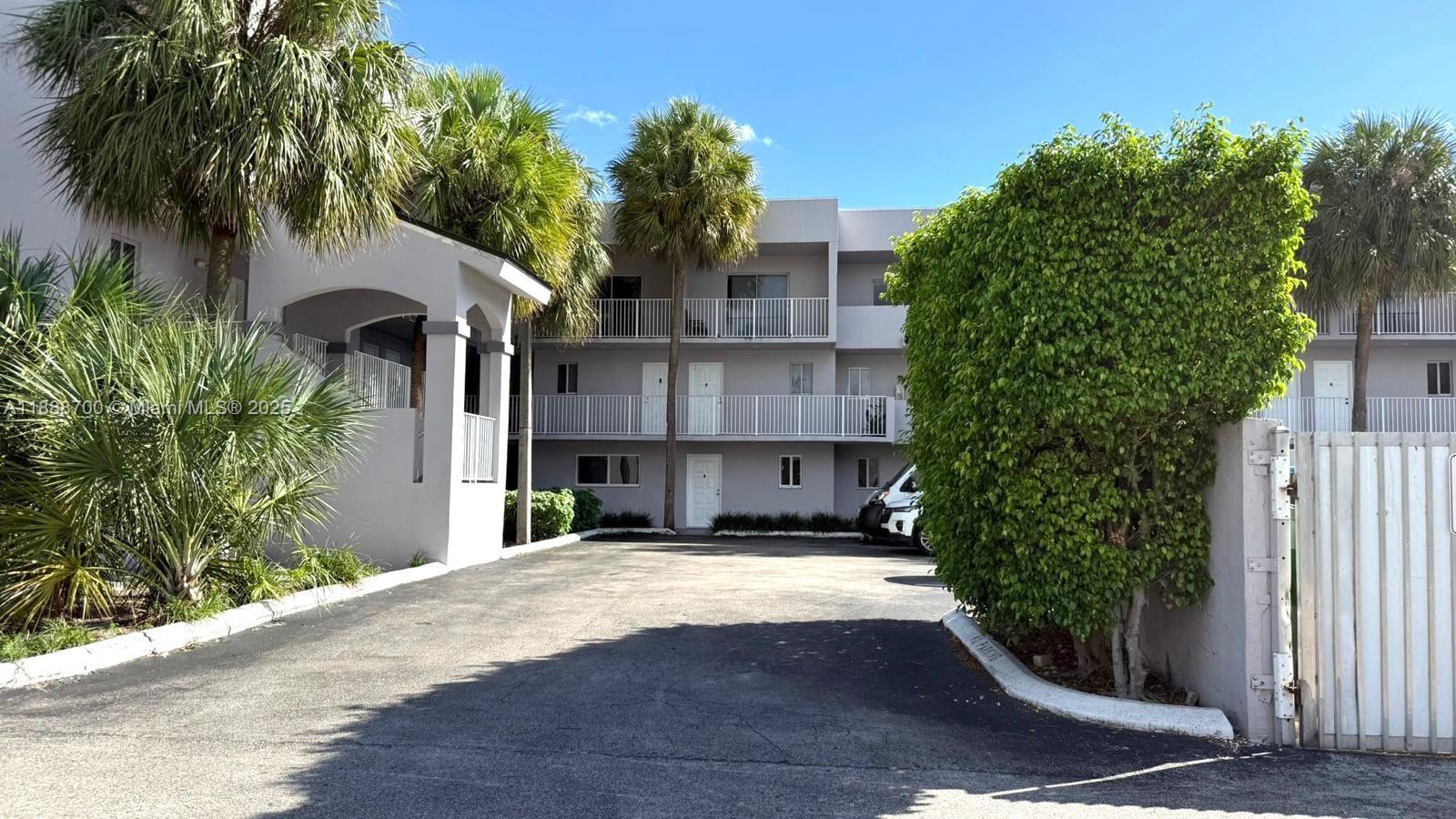TERRAZAS DEL SOL CONDO - Residential
