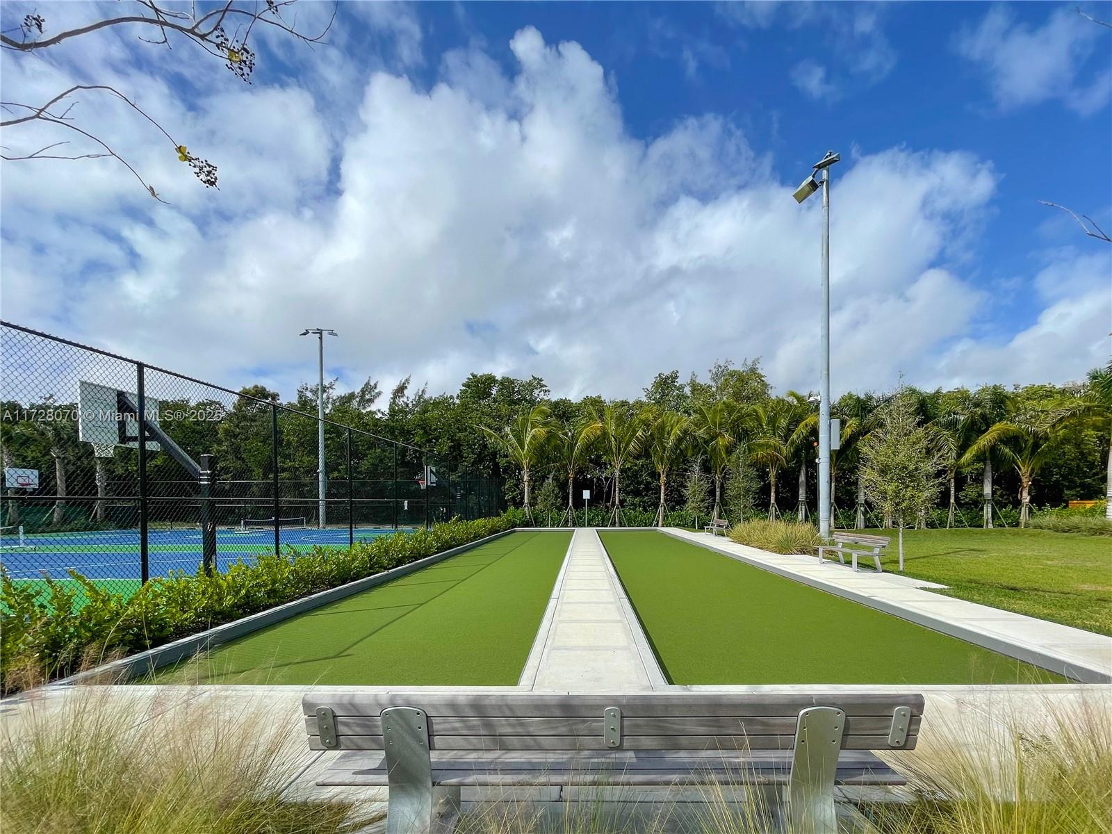 CASA PARADISO NORTH CO-OP - Residential