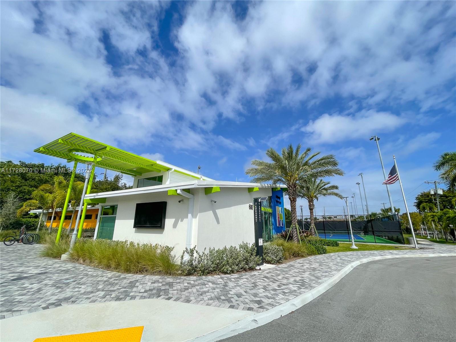 CASA PARADISO NORTH CO-OP - Residential