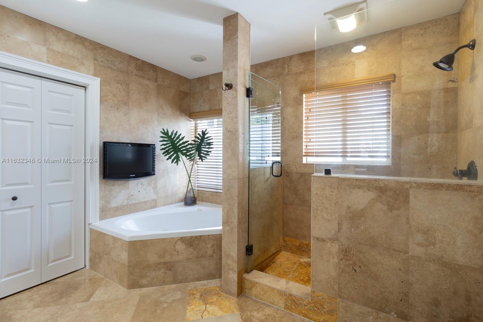OLD ORCHARD ESTATES - Residential