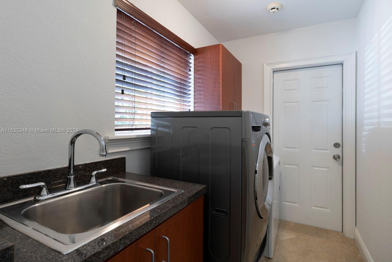OLD ORCHARD ESTATES - Residential