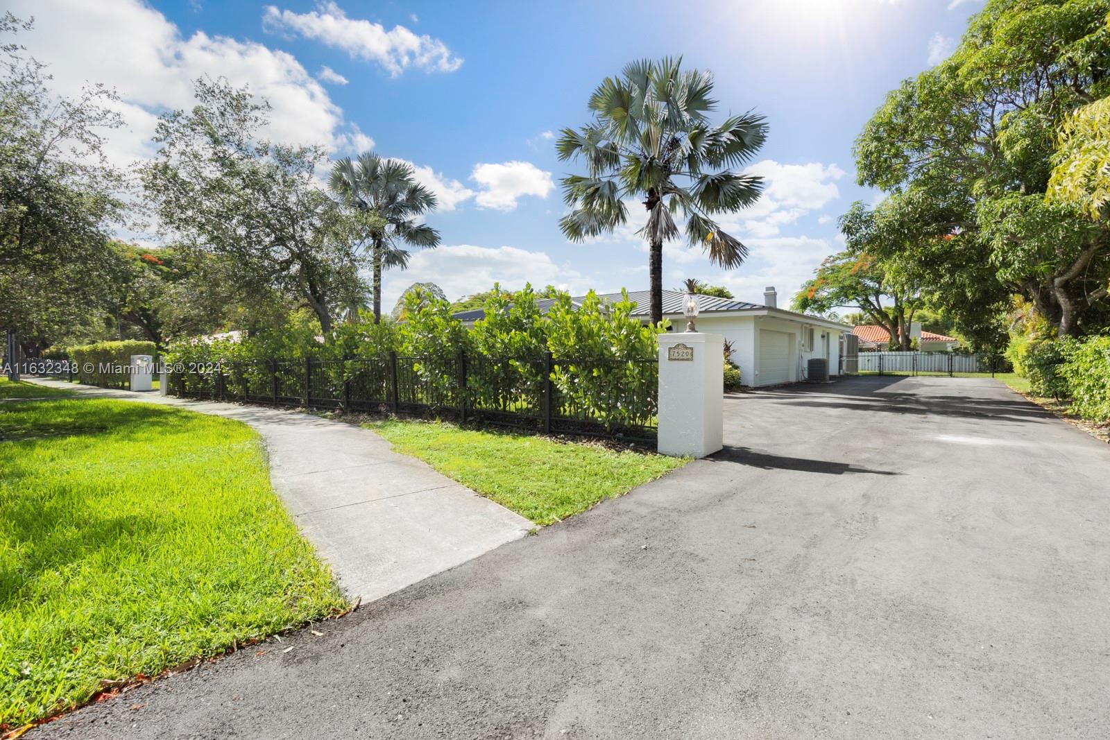 OLD ORCHARD ESTATES - Residential