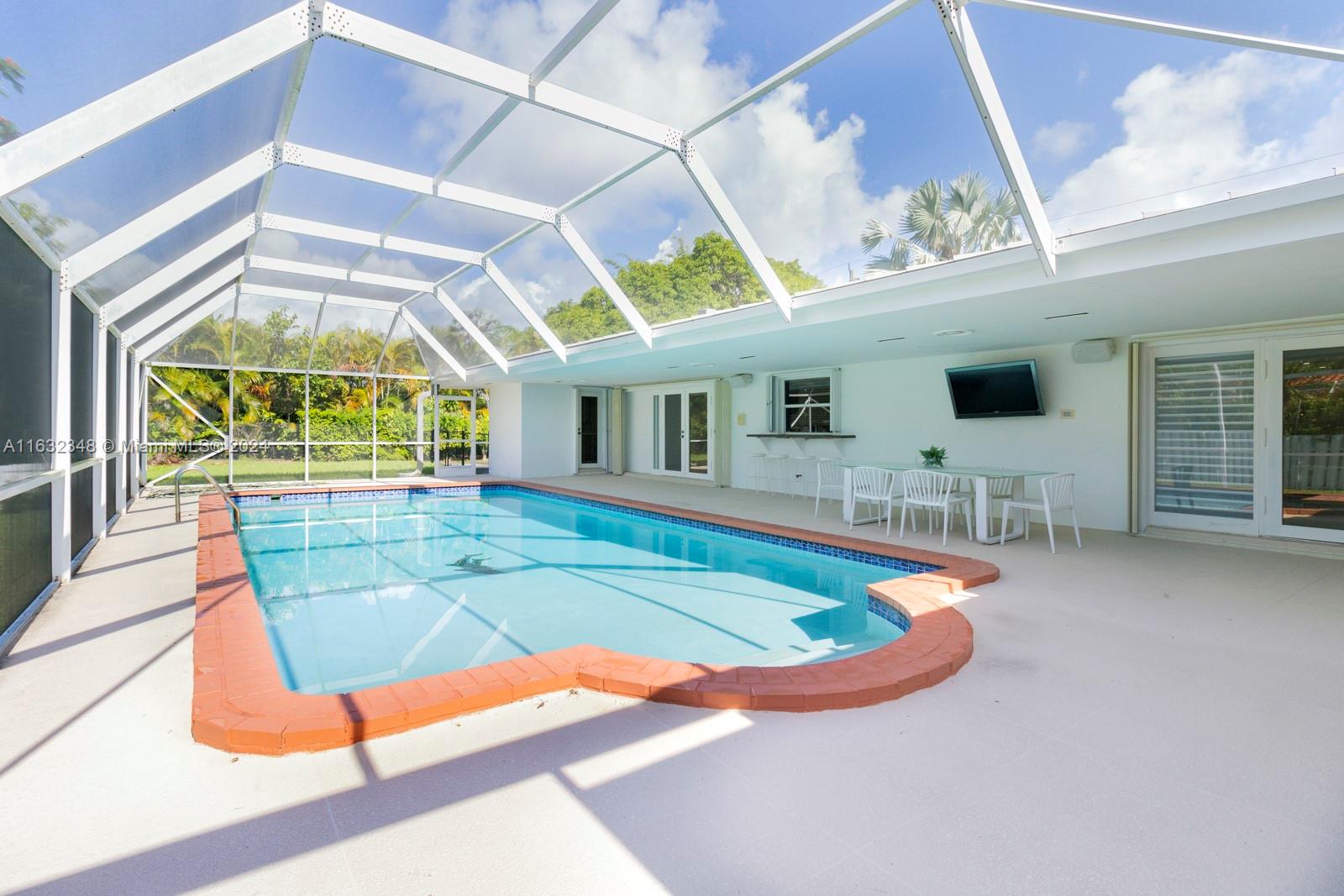 OLD ORCHARD ESTATES - Residential