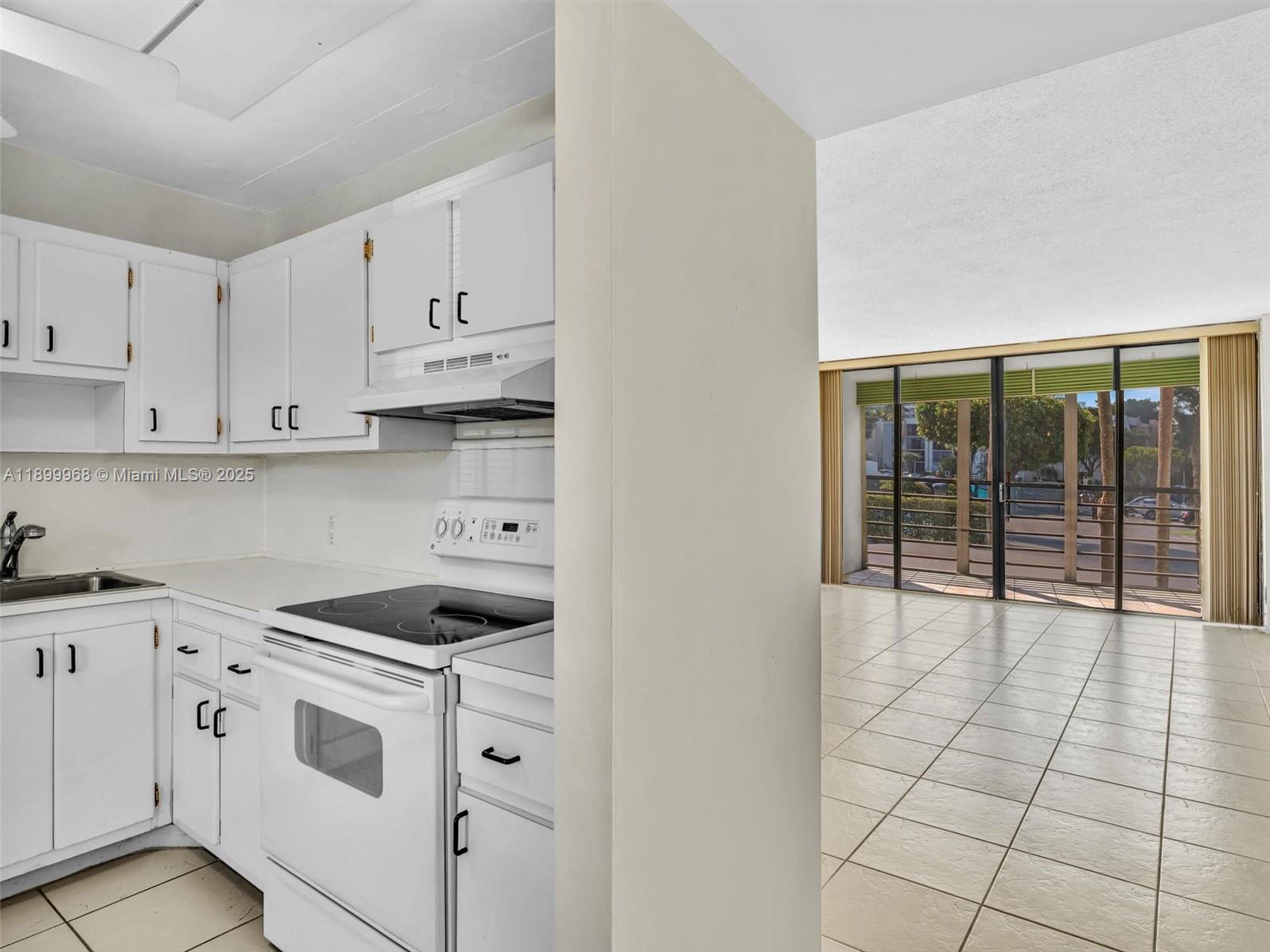 20500 W Country Club Dr 203