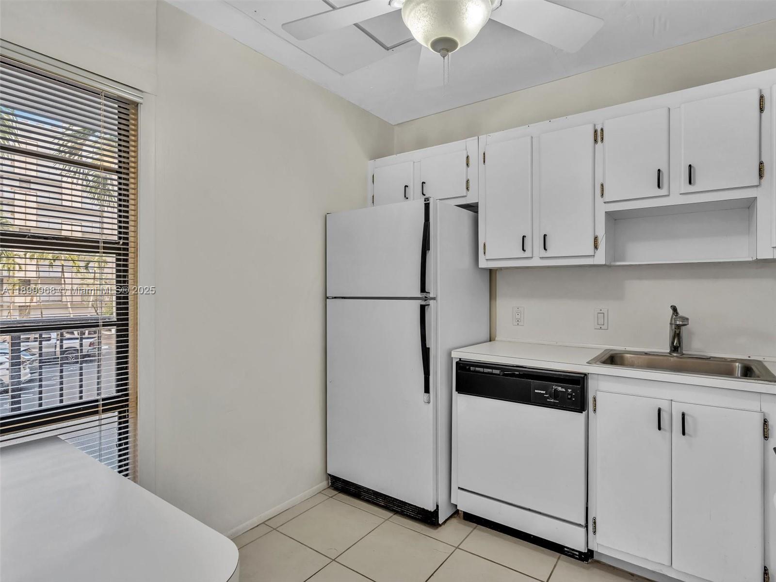 20500 W Country Club Dr 203
