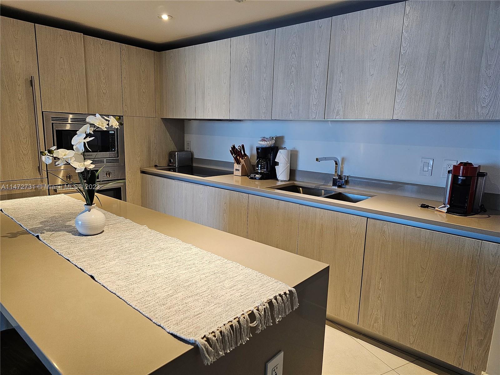 4111 SOUTH OCEAN DRIVE CO - Residential
