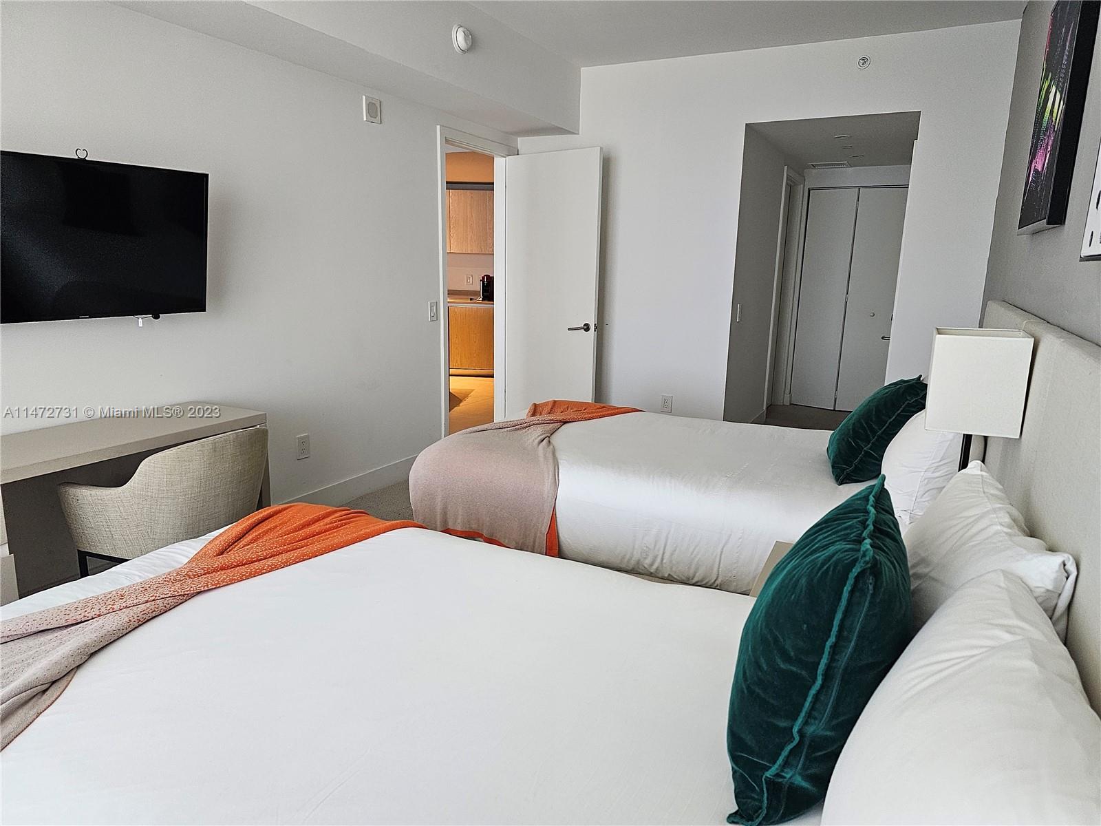 4111 SOUTH OCEAN DRIVE CO - Residential