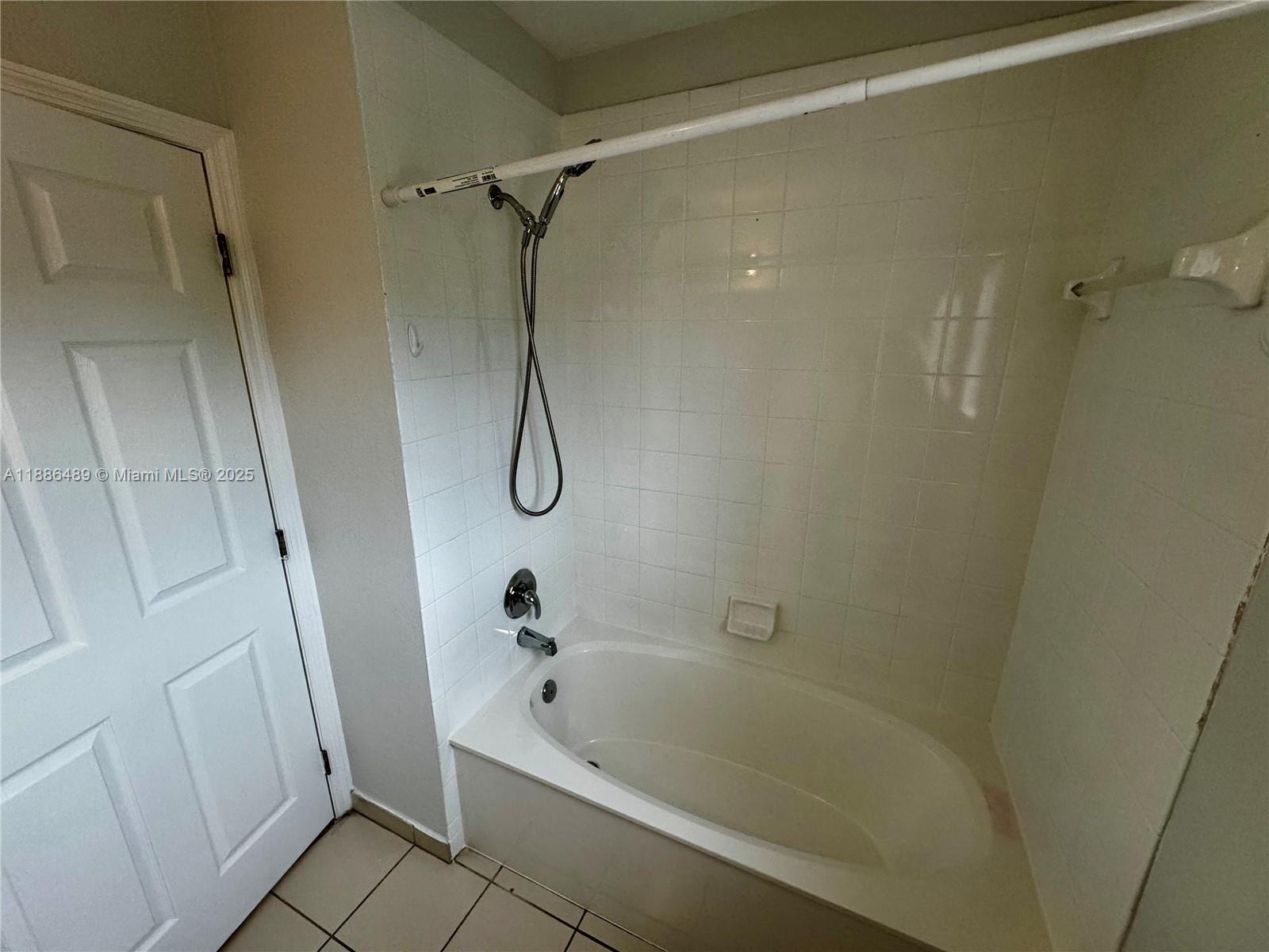 SOLABELLA CONDO - Residential Lease